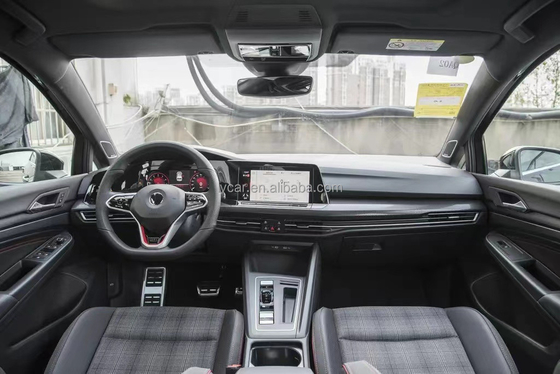 Efficiëntie en vermogen gecombineerd 2023 Volkswagen Golf GTI met maximaal koppel 350 Nm