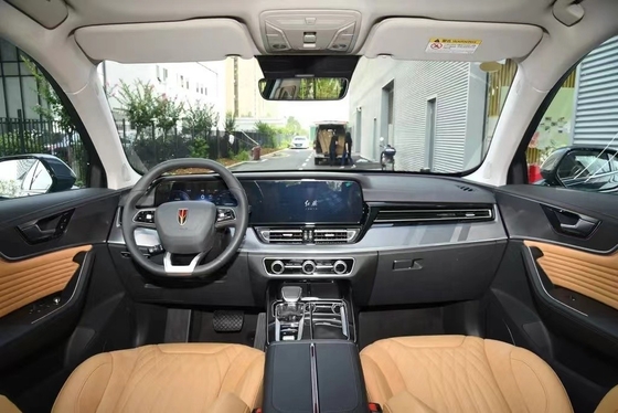 2024 HongQi HS5 Linksbestuur Vierwielaandrijving Auto met LED-koplampen en -functies