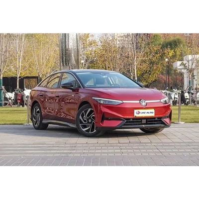 2024 Volkswagen ID7 Long Range Pure Electric Sedan met een batterijcapaciteit van 84,8 kWh Groen