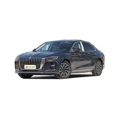 Chinese middellange tot grote sedan HongQi H5 met een motorcapaciteit van 4,1-6 liter en hoge vraag