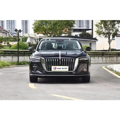 Chinese middellange tot grote sedan HongQi H5 met een motorcapaciteit van 4,1-6 liter en hoge vraag