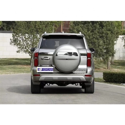 SUV Tank 500 Plug-in Hybrid Luxury Off-Road Vehicle met multifunctionele stuurwiel