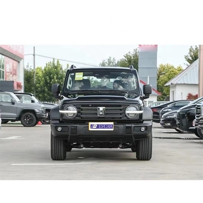 Tank 300 Offroadvoertuig met automatische airconditioning en touchscreentechnologie