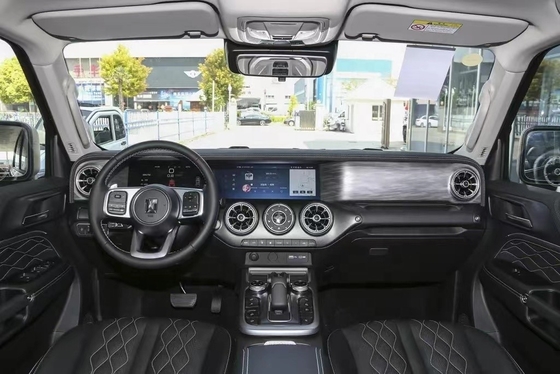 Tank 300 Offroadvoertuig met automatische airconditioning en touchscreentechnologie