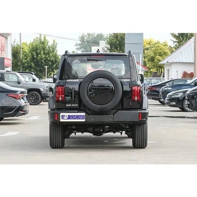 Tank 300 Offroadvoertuig met automatische airconditioning en touchscreentechnologie