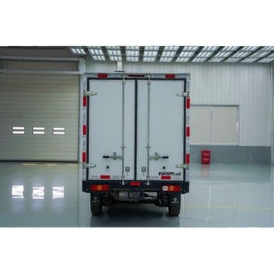 Naturally Aspirated Energy Trucks met 8 kubieke meter en 230 km zuiver elektrisch bereik