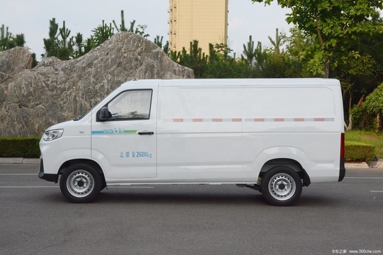 Elektrische mini-truck met Macpherson-achterophanging en multifunctioneel stuur