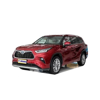 Ervaar de toekomst van het rijden met het touchscreen van de 2023 Toyota Highlander