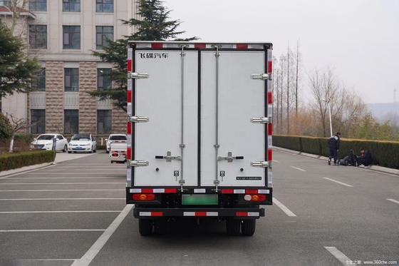 Witte elektrische vrachtwagen 2 zitplaatsen 0,5 uur oplaadtijd 55,7 batterijcapaciteit 2023 jaar