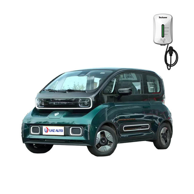 Volwassen mini-energievoertuig met een batterijcapaciteit van 31,9 kWh en een laadtijd van 0,5 uur in 2024