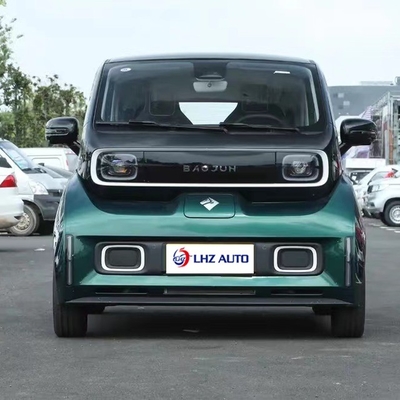 Volwassen mini-energievoertuig met een batterijcapaciteit van 31,9 kWh en een laadtijd van 0,5 uur in 2024