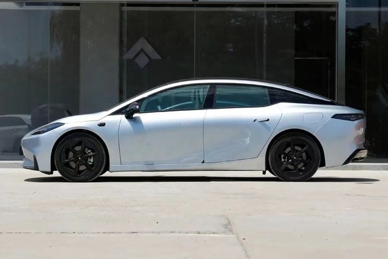 2022 GAC Aian Top Luxe Auto's met panoramisch dak en voor 4 achter 2 radar