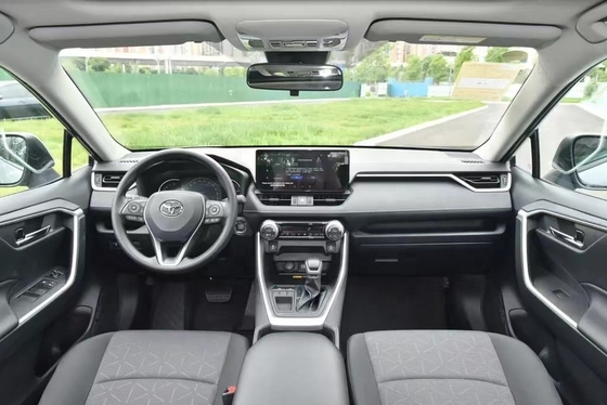 ACC snelheidscontrole en linkerhands stuur in 2023 Toyota RAV4