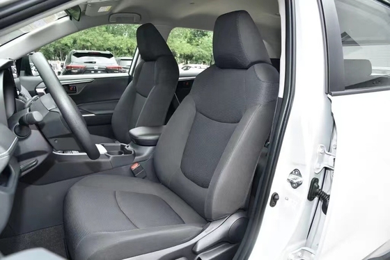 ACC snelheidscontrole en linkerhands stuur in 2023 Toyota RAV4