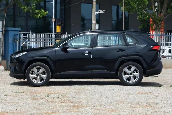 ACC snelheidscontrole en linkerhands stuur in 2023 Toyota RAV4