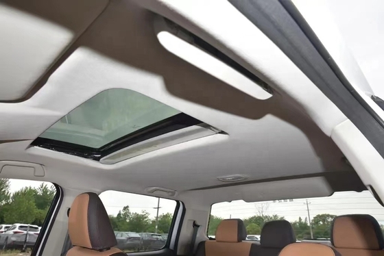 Verbeter de functionaliteit van uw auto met POER's Metal Roof Rack en Entertainment System