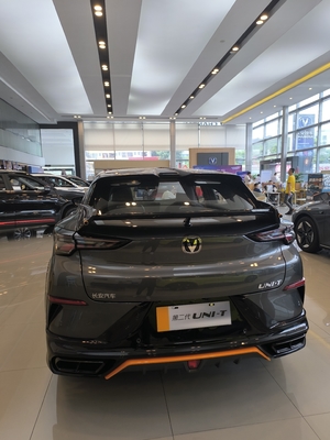 Changan UNI-T 1.5T 5-deurs 5-zits SUV 4535*1870*1565 en lage totale eigendomskosten