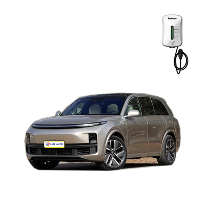Li L8's beste grote SUV met leerzitjes en automatische klimaatregeling.