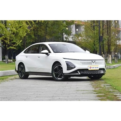 De sedan van 2024 van Wuling Motors' A-klasse met maximale snelheid 145 km/u en lange duurzaamheid