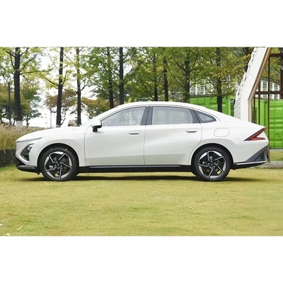 2024 Wuling Xingguang Hybrid Sedan Een stijlvolle 5-zitter met Long Range PHEV technologie