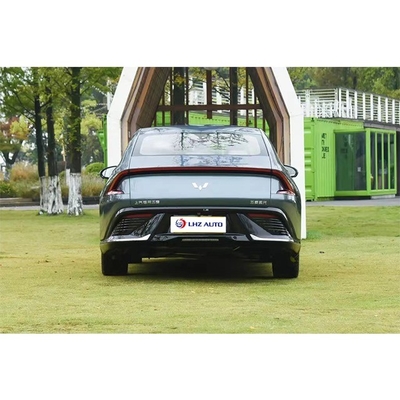 Langeafstand Lithiumbatterij Wuling Starlight Hybride Sedan A-Klasse 5 zitplaatsen Energievoertuig