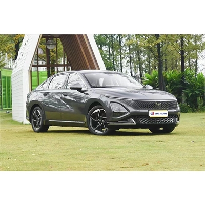 Ervaar luxe met Wulings 2024 Starlight Hybrid Sedan 5 deuren 5 zitplaatsen