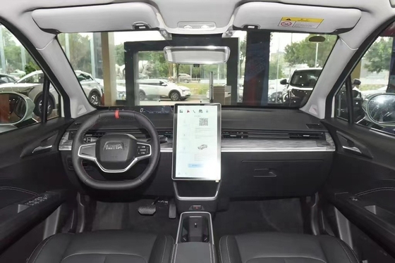 De Perfecte Familiereisende SUV 400km Batterij Levensduur Lithium Ion Batterij Maximale snelheid 120 km/u