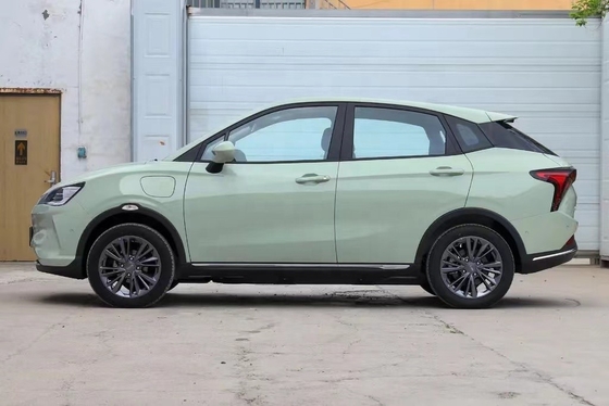 De Perfecte Familiereisende SUV 400km Batterij Levensduur Lithium Ion Batterij Maximale snelheid 120 km/u