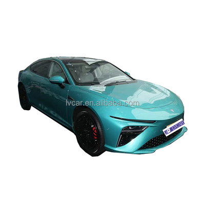 2023 Nezha S 650 Luxe Electric Sports Sedan met 4 cilinders en 25001-50000 mijl