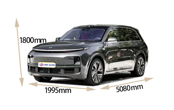 Zilveren Li Xiang L8 MAX Elektrische EV-auto Multifunctioneel stuur Panoramisch zonnedak
