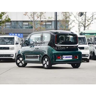Baojun Kiwi EV Mini Elektrische Auto 4 zitplaatsen 3 deuren Karosserie Structuur 0,5 uur Laadtijd