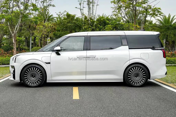 ZEEKR 009 6-zits Luxe MPV met 116kWh batterijcapaciteit en 0,5 uur oplaadtijd