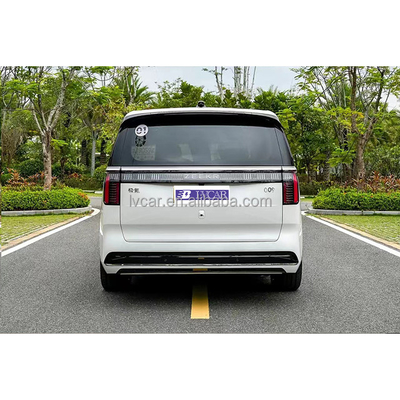 ZEEKR 009 6-zits Luxe MPV met 116kWh batterijcapaciteit en 0,5 uur oplaadtijd