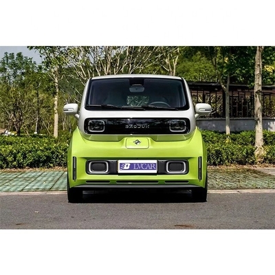 Touchscreen Wuling Baojun Vier deuren Vijf zitplaatsen Energievoertuig met 4 voorwaarts schakelen