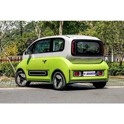 Touchscreen Wuling Baojun Vier deuren Vijf zitplaatsen Energievoertuig met 4 voorwaarts schakelen