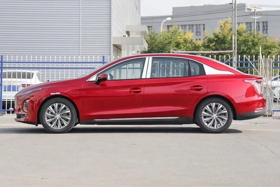 Revolutioneer je woon-werkverkeer met Hongqi EQM-5's toonaangevende linksafrijdende elektrische SUV.